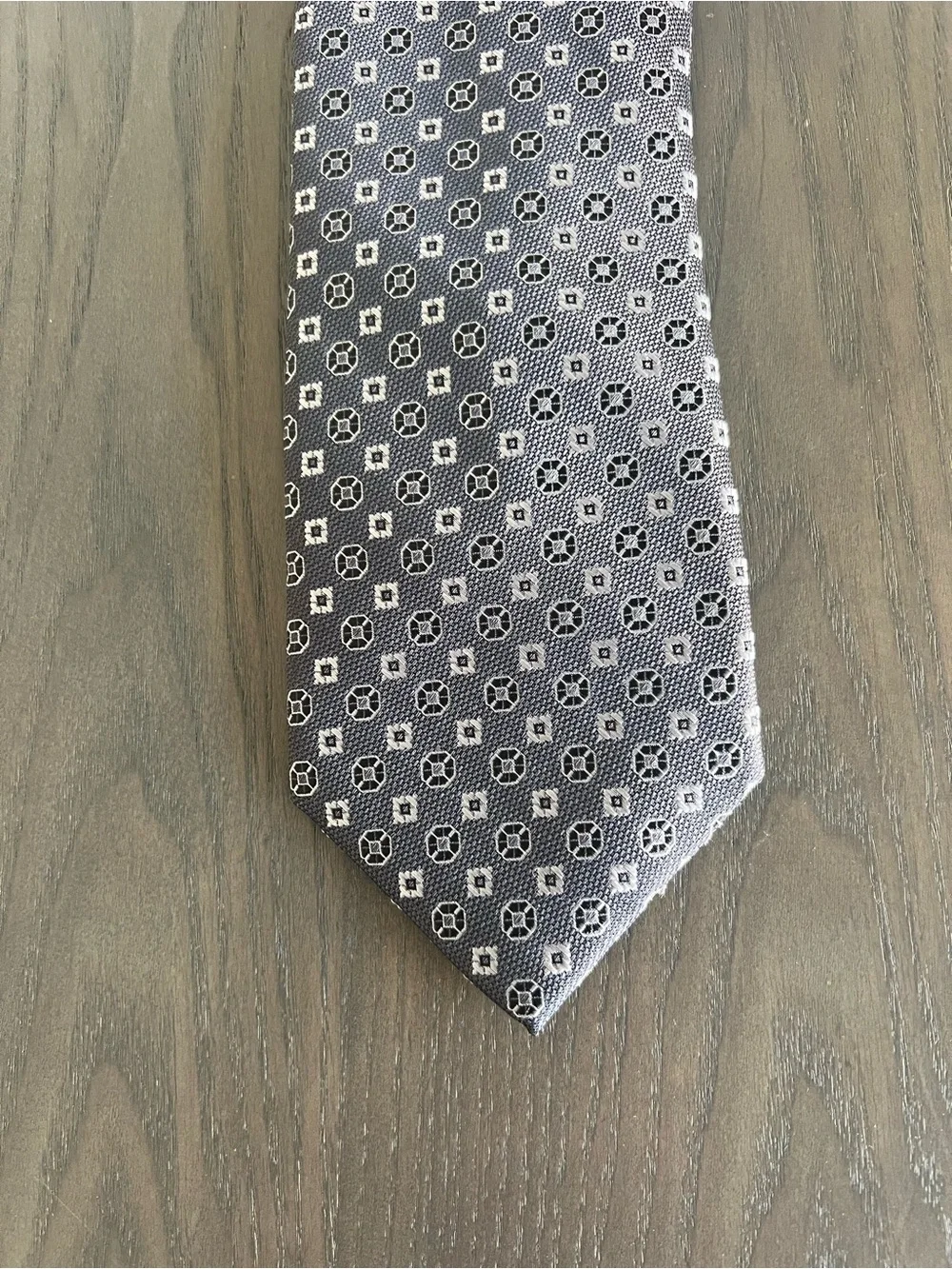 Joseph Abboud Gray Geometric 100% Silk Tie